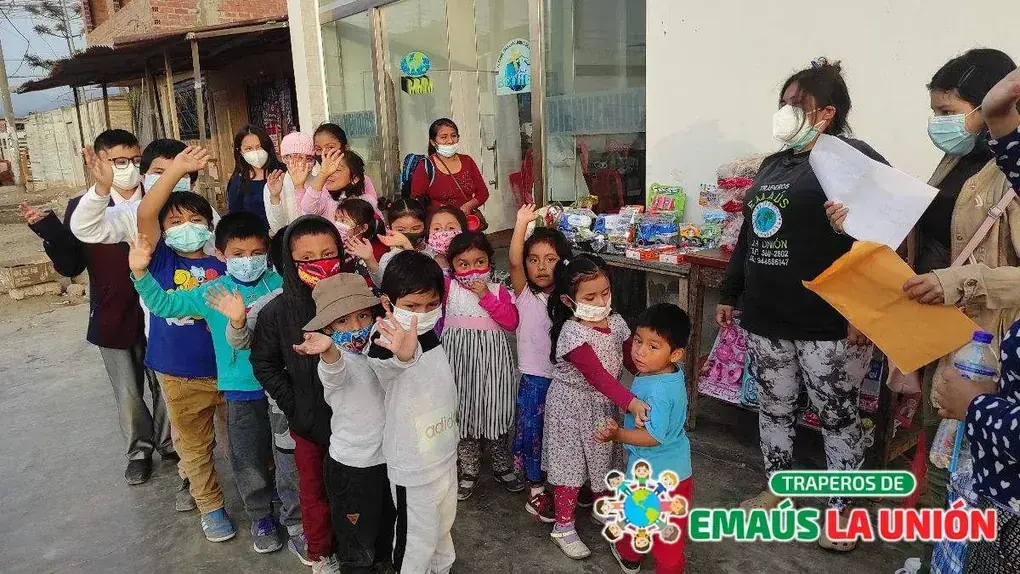 ¡Libera espacio y transforma vidas! Recojo de computadoras usadas en San Isidro